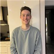 Je suis disponible afin d’enseigner l’anglais pour un niveau collège ou primaire en aide au devoirs